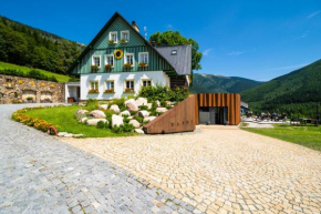 Pension Slunečnice & Panorama Restaurace Farma, Spindleruv Mlýn